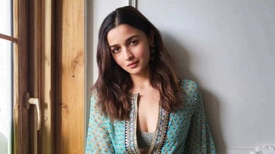 Alia Bhatt spoke about if the salaries of stars should be reassessed. Alia Bhatt spoke about if the salaries of stars should be reassessed.
