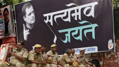 File- Police personnel deployed during the Satyagrah March over summoning of party leader Rahul Gandhi in the National Herald case by Enforcement Directorate. (Photo by Arvind Yadav/ Hindustan Times) File- Police personnel deployed during the Satyagrah March over summoning of party leader Rahul Gandhi in the National Herald case by Enforcement Directorate. (Photo by Arvind Yadav/ Hindustan Times)