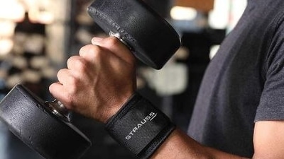Wrist bands for pain relief: Big help to gym goers, people addicted to ...