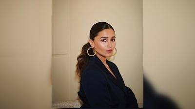 Alia Bhatt dropped some uber stylish pictures of herself in a black oversized blazer which she teamed with a dark shade ripped denim. (Instagram/@aliaabhatt) Alia Bhatt dropped some uber stylish pictures of herself in a black oversized blazer which she teamed with a dark shade ripped denim. (Instagram/@aliaabhatt)