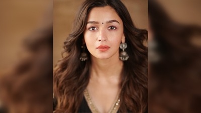 Alia Bhatt's black anarkali features delicate marodi and mirror embroidery all over. The outfit is by Punil Balana. (Instagram/@aliaabhatt) Alia Bhatt's black anarkali features delicate marodi and mirror embroidery all over. The outfit is by Punil Balana. (Instagram/@aliaabhatt)