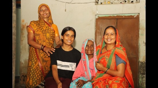 An elated Kashish with her family. (Sourced)