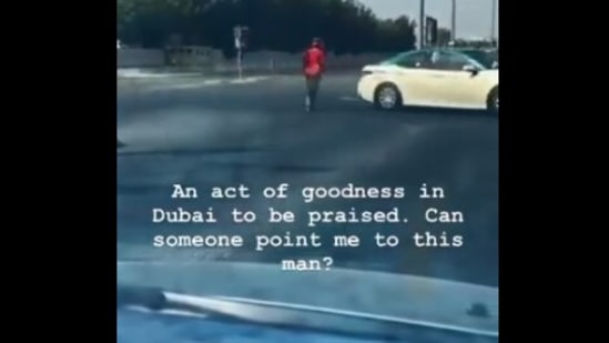 The image shows the delivery agent taken from the video shared by Crown prince of Dubai. (Twitter/@HamdanMohammed)