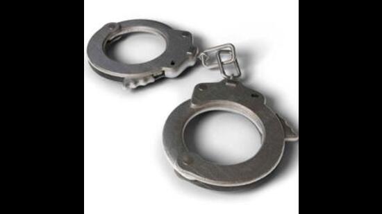 The police have identified that accused as Krishan of Basant Vihar of Karnal, Vivek of Halwana village and Happy of Sandhir village of Karnal district.With their arrest, the anti-auto theft staff of Karnal police claimed to have busted a gang involved in vehicle theft. The police have also recovered eight stolen bikes from their possession. (HT Photo/ Representational image)