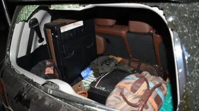 Car of former minister Uday Samant at Kothrud Police station after it was attacked at Katraj chowk in Pune on Tuesday. (HT photo) Car of former minister Uday Samant at Kothrud Police station after it was attacked at Katraj chowk in Pune on Tuesday. (HT photo)