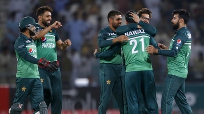 Pakistan team in action (AP) Pakistan team in action (AP)