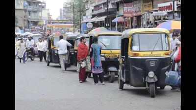 The auto-rickshaw unions in Pune and Pimpri-Chinchwad areas have decided to go on a half-day strike on August 9 (HT PHOTO)