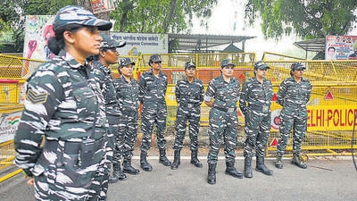 Security personnel deployed outside Congress headquarters in New Delhi on Wednesday. (Amal KS/HT photo) Security personnel deployed outside Congress headquarters in New Delhi on Wednesday. (Amal KS/HT photo)