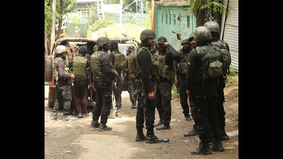 On July 31, a Lashkar-e-Taiba (LeT) terrorist was apprehended in the higher reaches of Aloosa forest during a joint operation by 26 Assam Rifles, JKP and CRPF. (HT File)