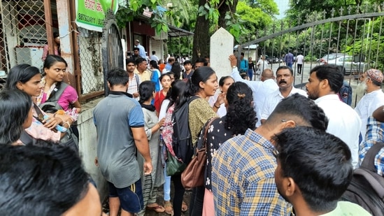 MH LAW CET exam 2022: While the students were waiting outside the centre for almost four hours, CET cell updated the website stating that the exams for those from the Thane centre will be rescheduled at a later date. (Praful Gangurde/HT photo)(Praful Gangurde/HT )