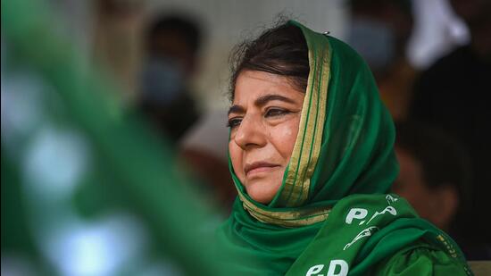 Mehbooba Mufti on X: Terms PDP creation as dubious. “Green colour of party  flag reflects radical origin” • Indian army officers wear green uniforms  & their vehicles are of the same colour.