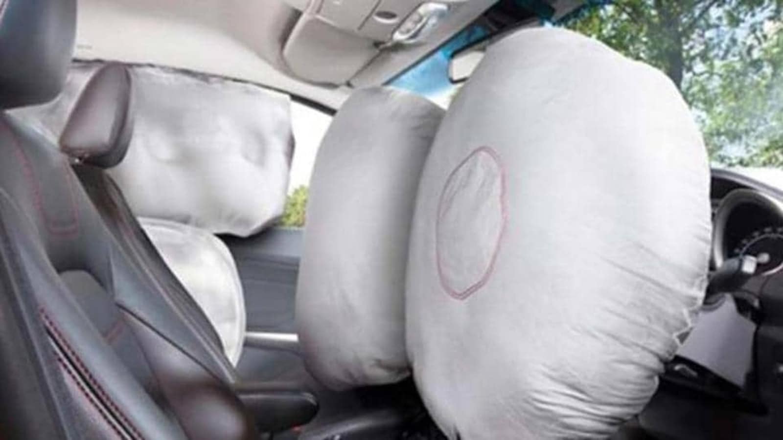 When will '6-airbags in car' rule be implemented? Gadkari replies -  Hindustan Times