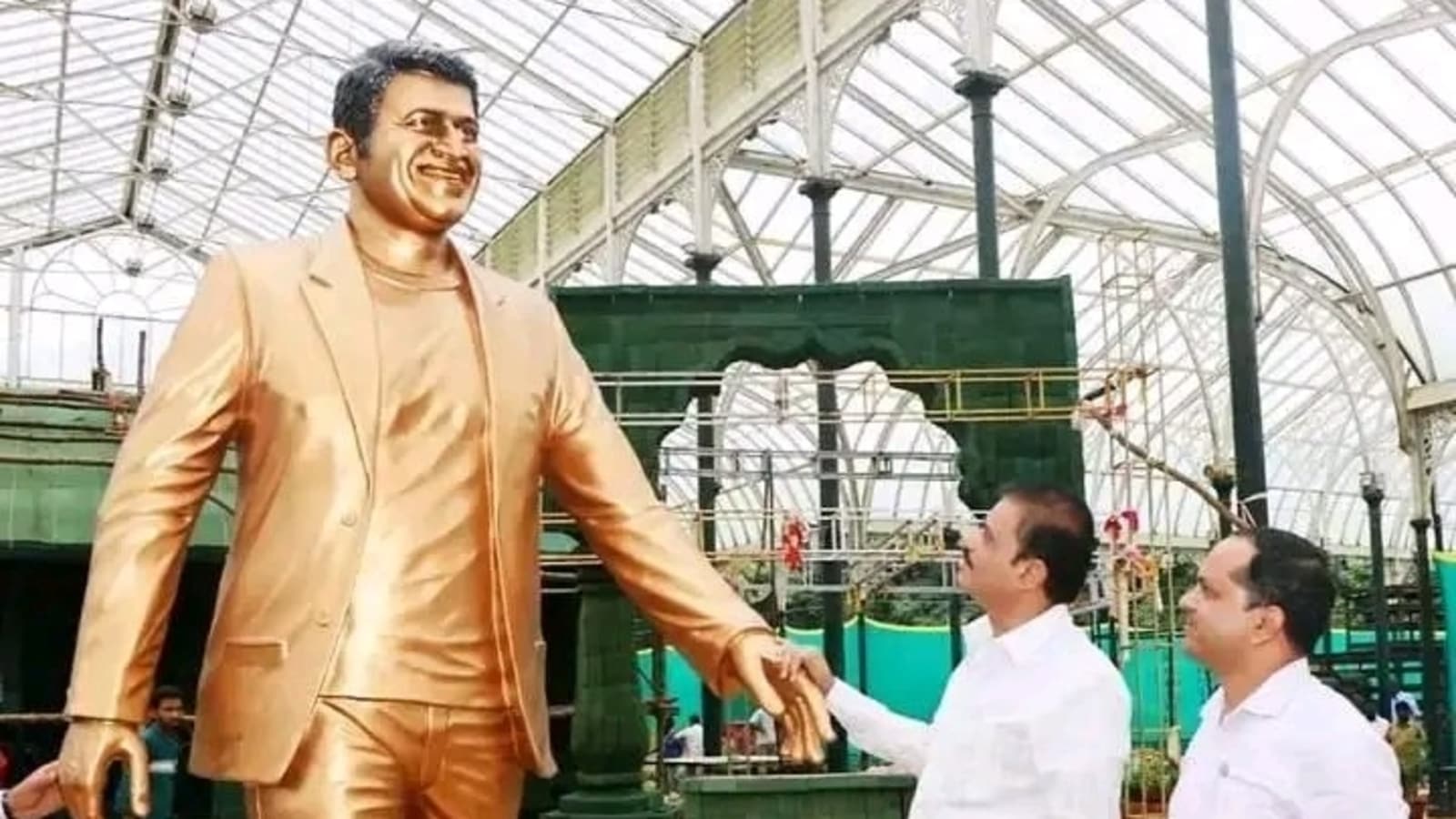 Lalbagh flower show from Aug 5 themed after Dr Rajkumar and son ...