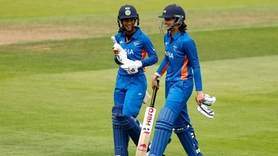 India's Smriti Mandhana (R) and Jemimah Rodrigues (L) (REUTERS)