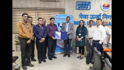 MUNPL and Indian bank officials after signing the agreement on Thursday. (HT PHOTO)