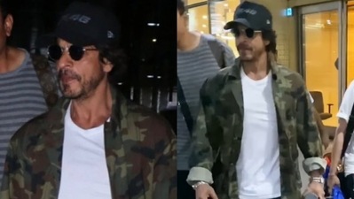Shah Rukh Khan snapped at Mumbai airport. (Viral Bhayani) Shah Rukh Khan snapped at Mumbai airport. (Viral Bhayani)