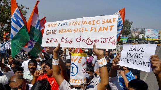 In the last ditch attempt to stall the central government’s move to privatise Rashtriya Ispat Nigam Ltd (RINL), also known as Visakhapatnam Steel Plant, the employees’ associations have put forth a proposal to merge it with another public sector steel giant Steel Authority of India Ltd,(SAIL). (PTI)