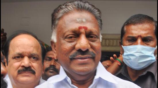 Justice Krishnan Ramaswamy of the Madras high court on Thursday took strong exception to ousted AIADMK leader O Panneerselvam and his lawyers, who approached the HC chief justice on August 3, for request the transfer of his case related to the meeting of the general council of the party on July 11 to another.  judge  (PTI)