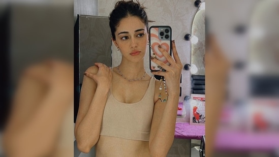 Ananya Panday captioned her post, "4 am vanity in my vanity." Stylist Tanya Ghavri dropped a comment that read, “Who looks like this at 4 am.”(Instagram/@ananyapanday)