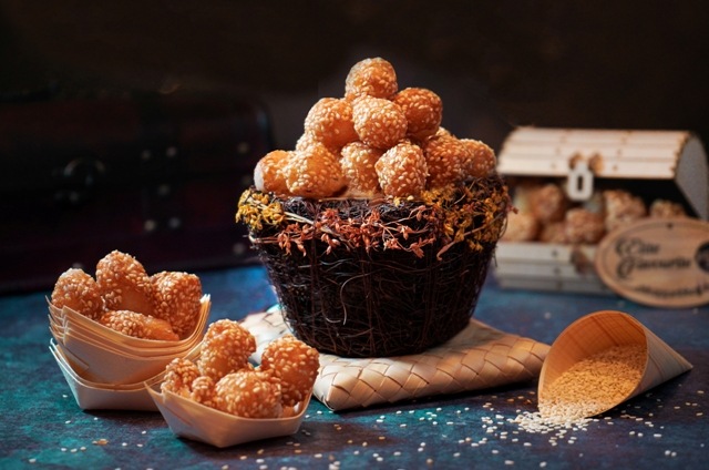 Piping ho andarsey ki goli are hot favourite during monsoon. Piping ho andarsey ki goli are hot favourite during monsoon.
