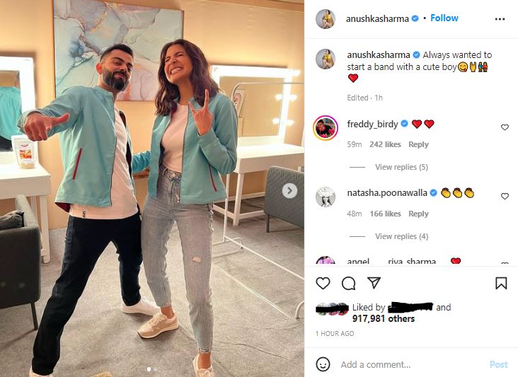 Anushka posted pictures with Virat.