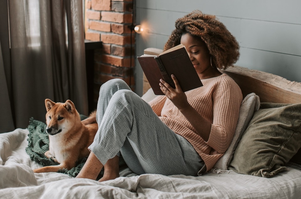 Not having a night-time routine or an unhealthy one could spoil your chances of a good night's sleep and diminish your energy levels the next day. (Pexels) Not having a night-time routine or an unhealthy one could spoil your chances of a good night's sleep and diminish your energy levels the next day. (Pexels)