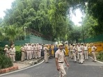 Delhi Police has tightened security ahead of the Congress's anti-inflation protest. Delhi Police has tightened security ahead of the Congress's anti-inflation protest. 