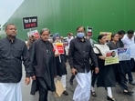 Congress leaders Karti Chidambaram, Shashi Tharoor, P Chidambaram and others begin march outside Parliament in New Delhi.(Twitter/@ProfCong)