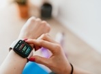 Amazon Great Freedom Festival 2022 offers great discount on Chumbak and Maxima smartwatches.