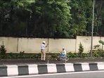 Netizens remained divided in their opinion on whether the traffic cop's actions were inhumane or justified. Netizens remained divided in their opinion on whether the traffic cop's actions were inhumane or justified.
