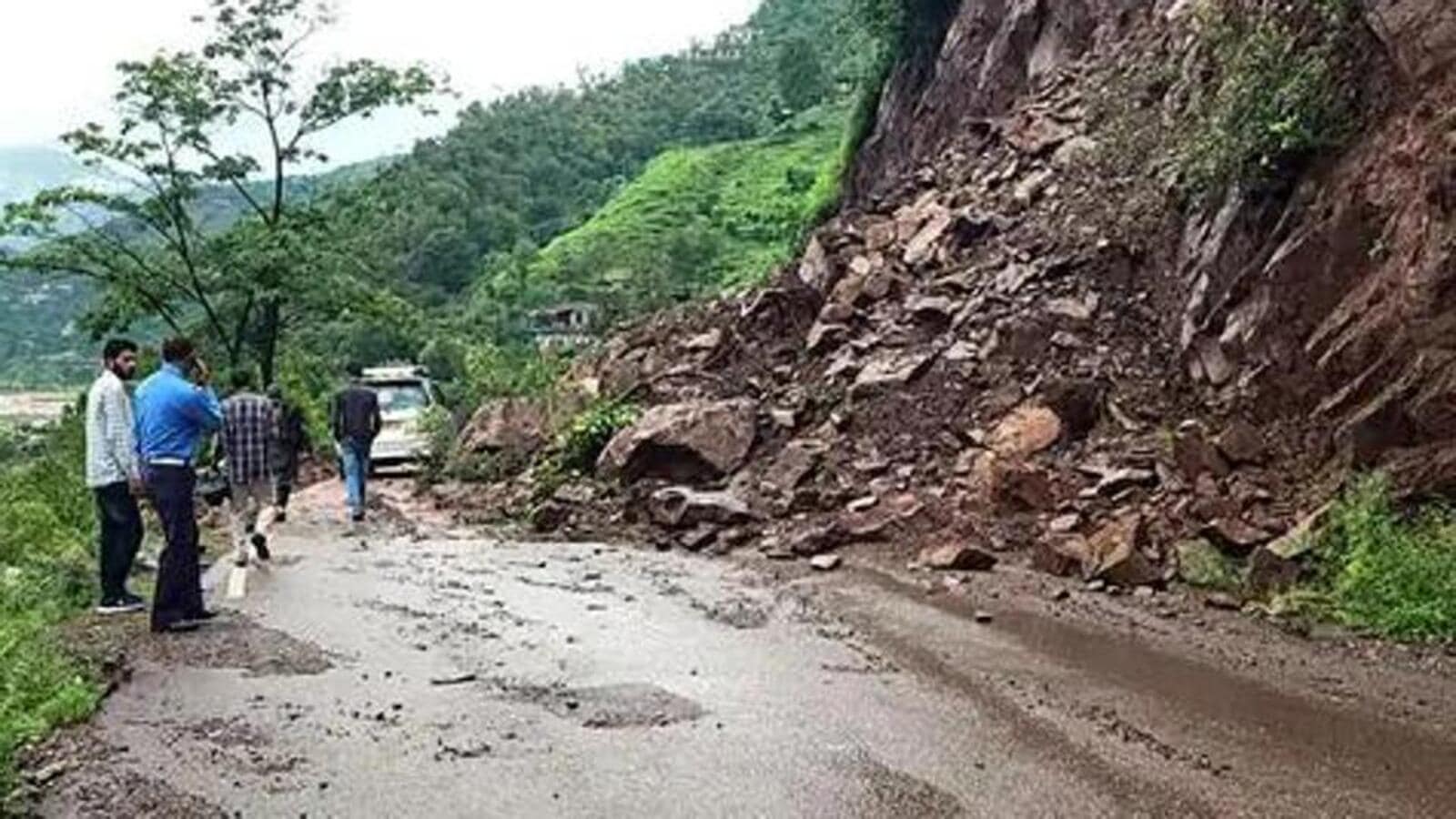 Jammu-Srinagar national highway blocked in Ramban due to landslides ...