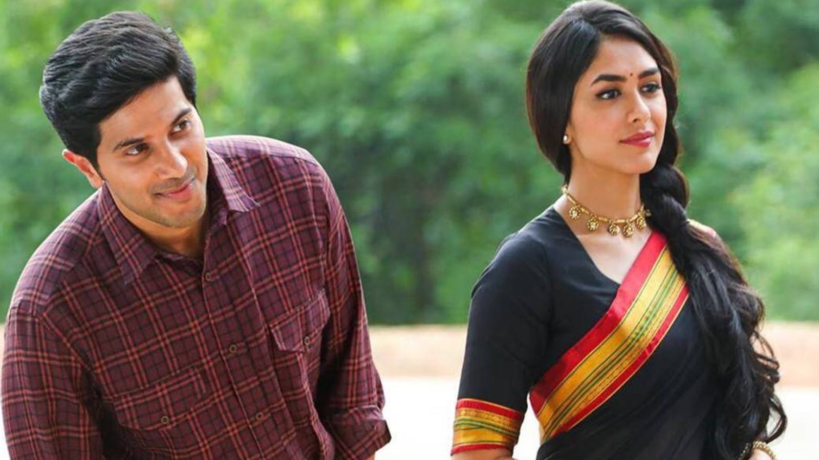 Sita Ramam review: Dulquer Salmaan's film is an epic tale of love amid war  - Hindustan Times