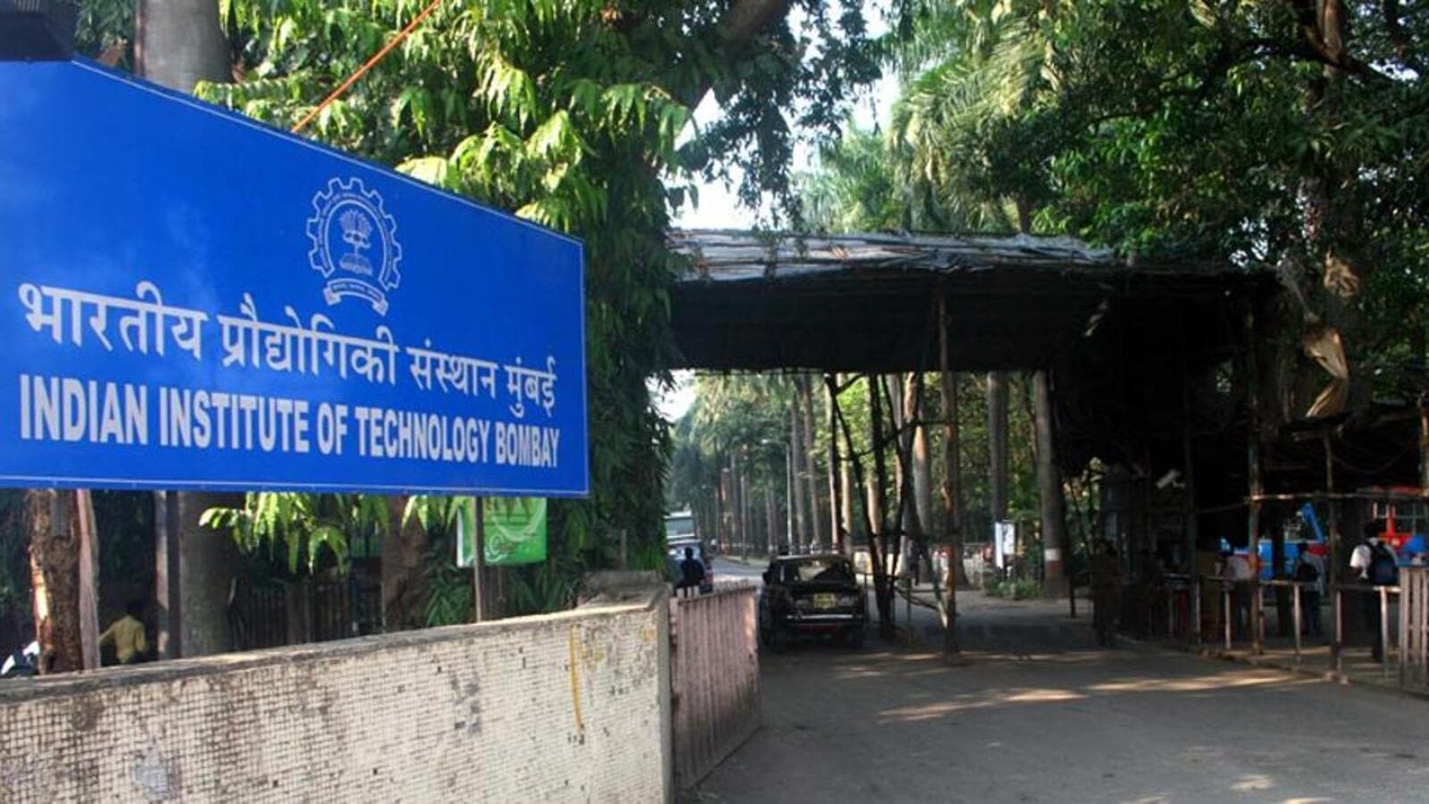 As students demand roll back of hike, IIT-B reduces mess fee