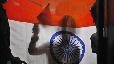 Roundabouts will be decorated with Tricolours through floral boards , flags and illumination. The Tricolour will be hoisted in more than 1,000 government offices, markets and public places, officials say (Representative image/HT Archive) Roundabouts will be decorated with Tricolours through floral boards , flags and illumination. The Tricolour will be hoisted in more than 1,000 government offices, markets and public places, officials say (Representative image/HT Archive)