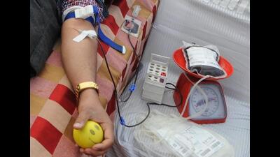 There are 104 licensed blood banks in Bihar of which 43 are government, six of the Red Cross and the remaining 55 private. (HT Photo) There are 104 licensed blood banks in Bihar of which 43 are government, six of the Red Cross and the remaining 55 private. (HT Photo)