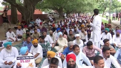 Not just in Delhi, but protests were held in several parts of the country. In Chandigarh, members of the Congress party staged a dharna. “Inflation is rising. Taxes are being imposed. We're apprehensive that we're hurtling towards a Sri Lanka-like crisis. We're staging a dharna to rouse govt from slumber," said Punjab Congress Chief Amrinder Singh Raja Warring. ( ANI) Not just in Delhi, but protests were held in several parts of the country. In Chandigarh, members of the Congress party staged a dharna. “Inflation is rising. Taxes are being imposed. We're apprehensive that we're hurtling towards a Sri Lanka-like crisis. We're staging a dharna to rouse govt from slumber," said Punjab Congress Chief Amrinder Singh Raja Warring. ( ANI)