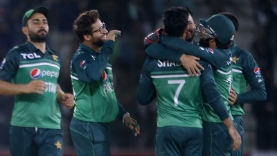 Pakistan players in action (AP)