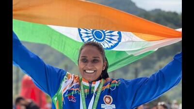A woman Police Naik, Sheetal Mallikarjun Kharatmal from the Thane Rural police department, won two silver and one bronze medals in Azerbaijan recently. (HT PHOTO)