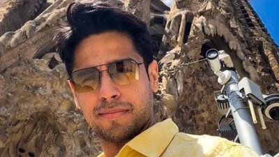 Sidharth Malhotra has shared a selfie from his holiday. Sidharth Malhotra has shared a selfie from his holiday.