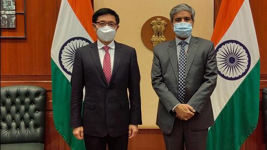 Yue Xiaoyong with JP Singh. (Twitter) Yue Xiaoyong with JP Singh. (Twitter)