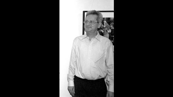 Kumar Shahani in a photograph dated 5 November2001. (HT Photo) Kumar Shahani in a photograph dated 5 November2001. (HT Photo)