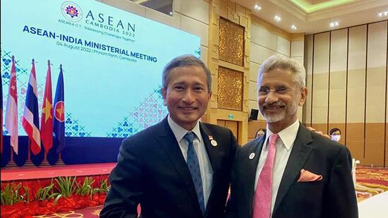 External affairs minister S Jaishankar with Singapore foreign minister Vivian Balakrishnan who co-chaired the annual Asean-India foreign ministers’ meeting in Phnom Penh on Thursday. (S Jaishankar/Twitter) External affairs minister S Jaishankar with Singapore foreign minister Vivian Balakrishnan who co-chaired the annual Asean-India foreign ministers’ meeting in Phnom Penh on Thursday. (S Jaishankar/Twitter)