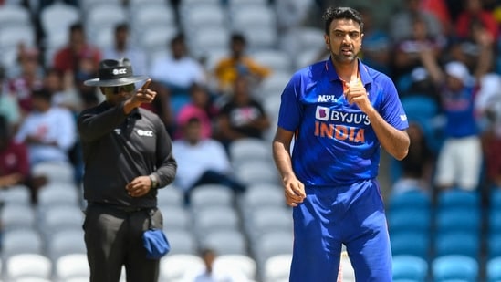 Who are Ashwin's competitors?': Manjrekar picks India's spinners for T20 WC  