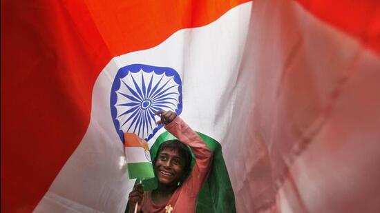 ”When we sing the national anthem with the Tiranga in our hands, we all must pledge to make India the greatest and the strongest nation in the world,” said CM Kejriwal. (Representative image/HT Archive)