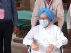 Vice presidential elections 2022: Manmohan Singh arrives to cast his vote. Vice presidential elections 2022: Manmohan Singh arrives to cast his vote. 