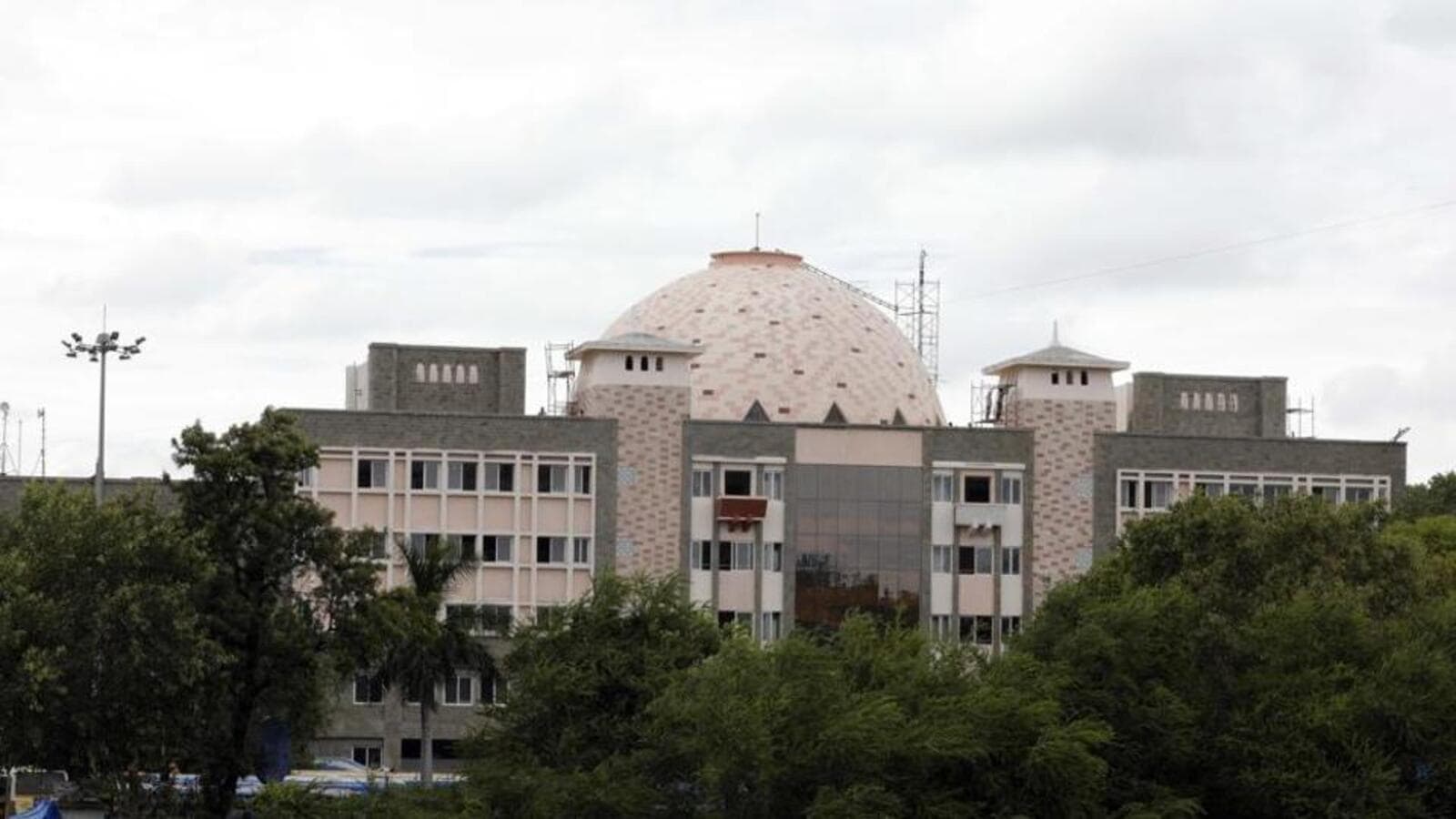 PMC to set up incinerators to dispose of chicken, mutton waste