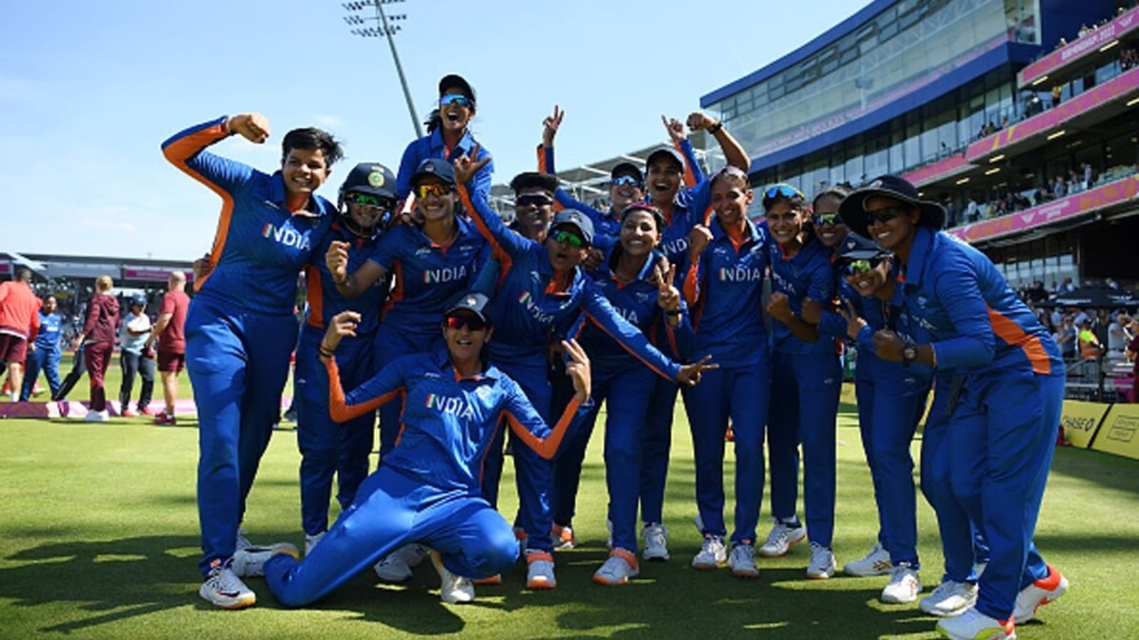 India women reach CWG 2022 cricket final, to play for gold after beating  England - Hindustan Times