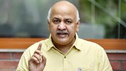 दिल्ली के उपमुख्यमंत्री मनीष सिसोदिया शनिवार को राष्ट्रीय राजधानी में एक संवाददाता सम्मेलन को संबोधित करते हुए।  (संजीव वर्मा/एचटी फोटो)