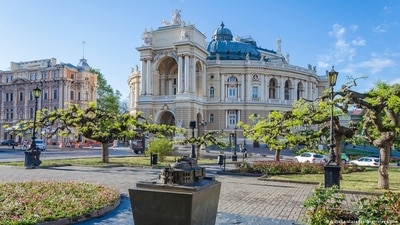 Downtown Odesa with its Theater of Opera and Ballet (Natalia Vlasenko/Stanislav Kinka ) Downtown Odesa with its Theater of Opera and Ballet (Natalia Vlasenko/Stanislav Kinka )