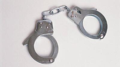 Faridkot senior superintendent of police Rajpal Singh said that assistant superintendent of the jail Binny Taank was caught with eight packets, containing 78gm heroin, hidden amid papers in a file in his hand. (HT File/Representational image)